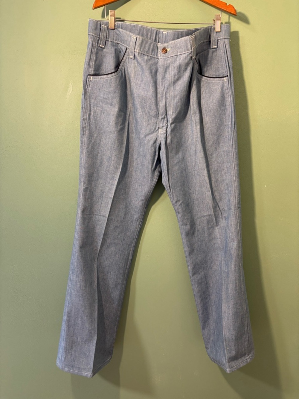 NOS Vintage 1970’s Levi's for Men Light Blue Chambray Straight-Leg Jeans pants